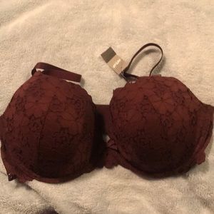 Beautiful brand new Brooke padded lace bra.